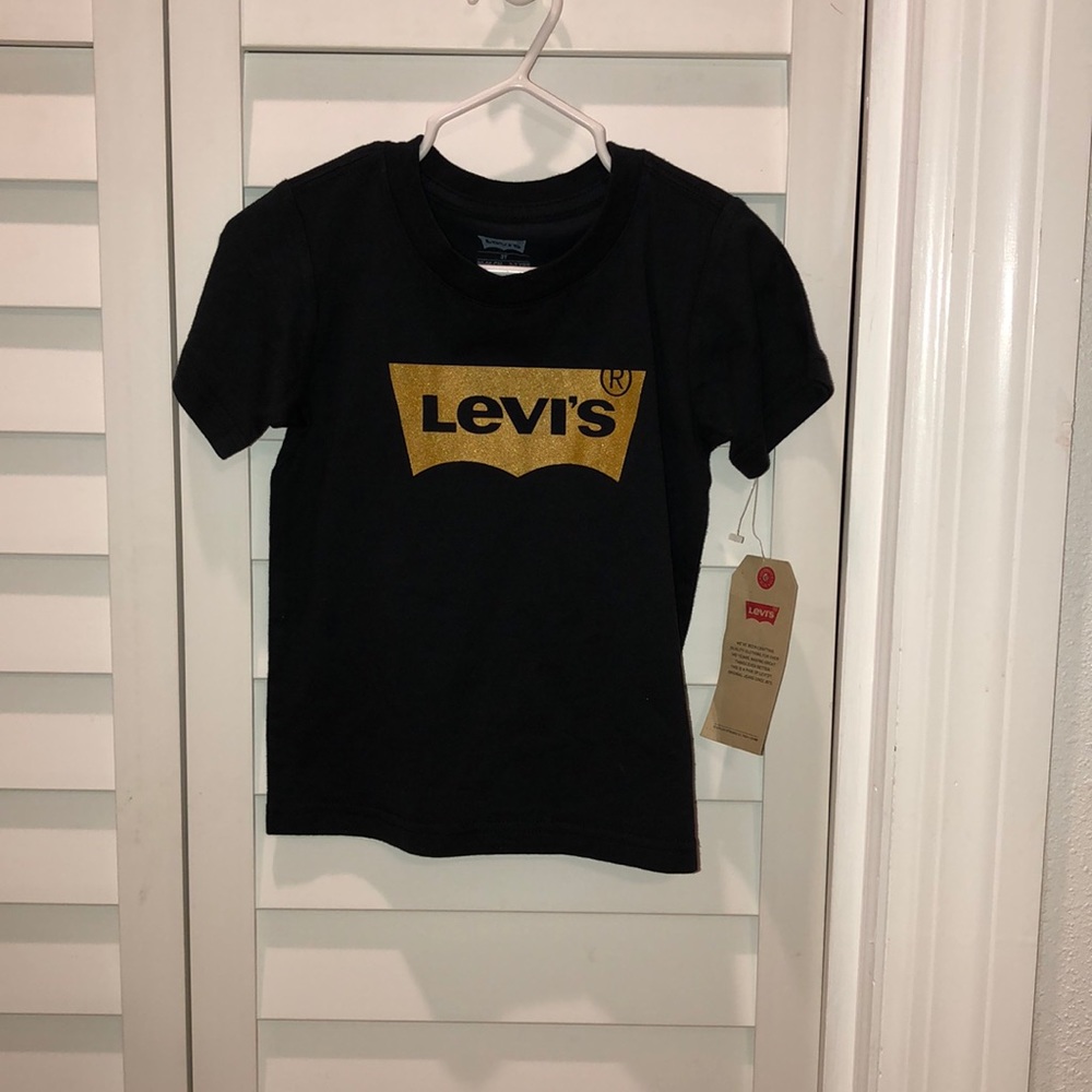 Levi’s Tee